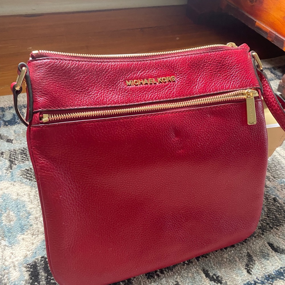 Michael Kors Bedford flat crossbody